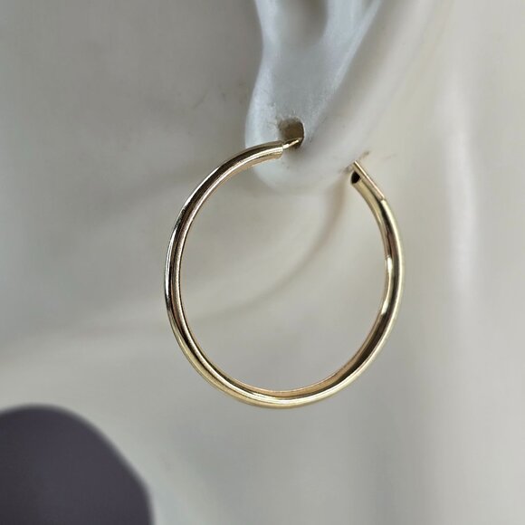 Pr Womens 14K Yellow Gold Hoop Earrings 1.8g E3782